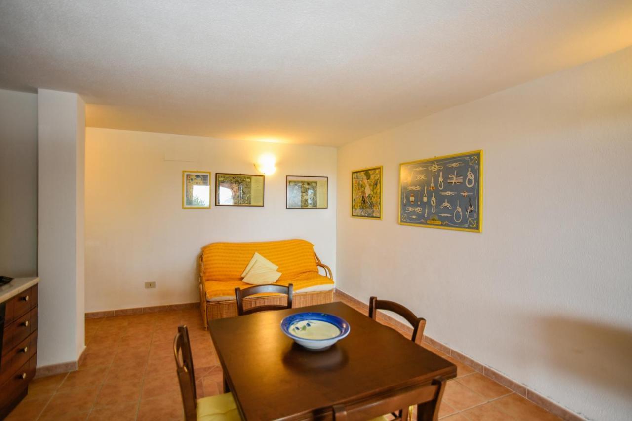 La Rosa Dei Venti Apts Loiri Porto San Paolo Exterior foto