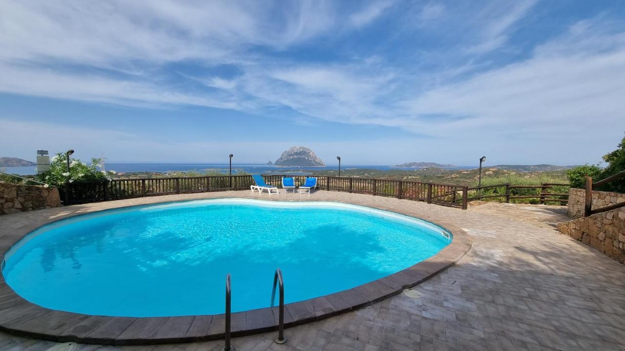 La Rosa Dei Venti Apts Loiri Porto San Paolo Exterior foto