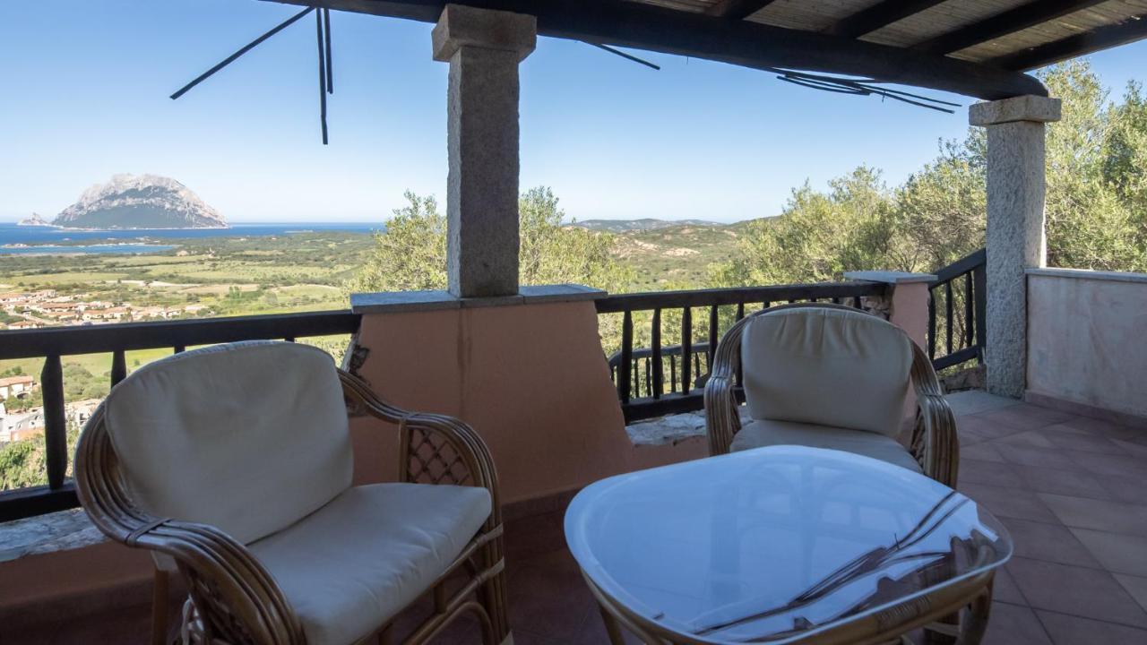 La Rosa Dei Venti Apts Loiri Porto San Paolo Exterior foto