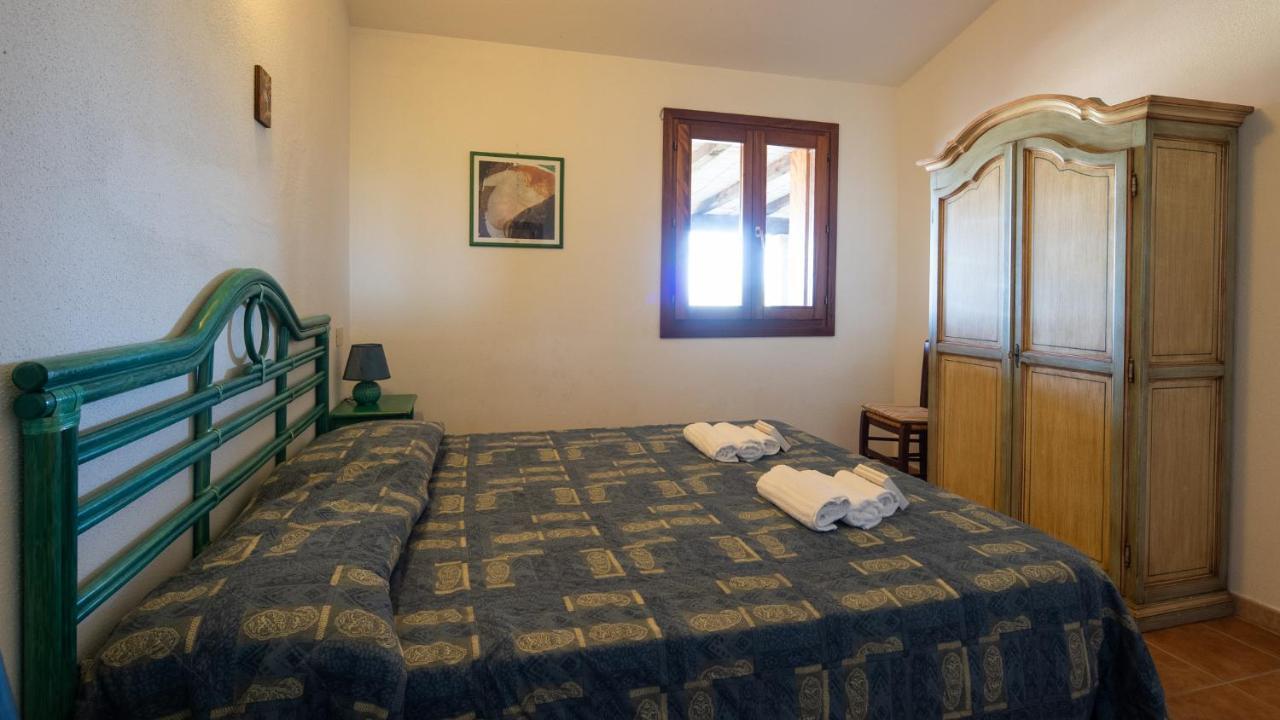 La Rosa Dei Venti Apts Loiri Porto San Paolo Exterior foto