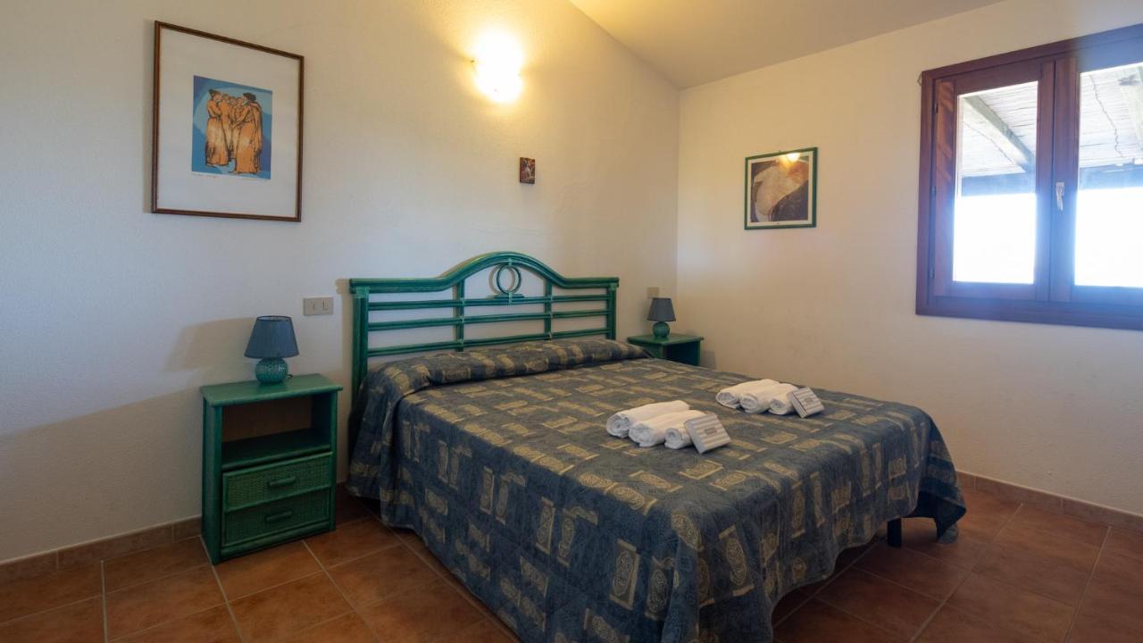 La Rosa Dei Venti Apts Loiri Porto San Paolo Exterior foto