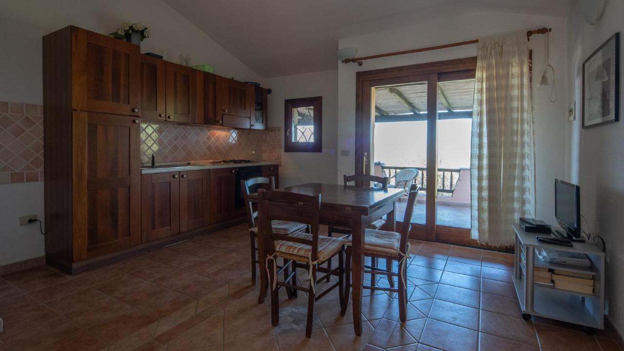 La Rosa Dei Venti Apts Loiri Porto San Paolo Exterior foto